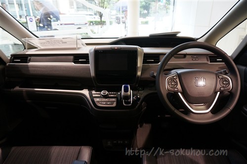 ホンダ新型フリードのインパネ ソリオと使い勝手が良いのはどっち 試乗レビュー速報 軽自動車選び Com