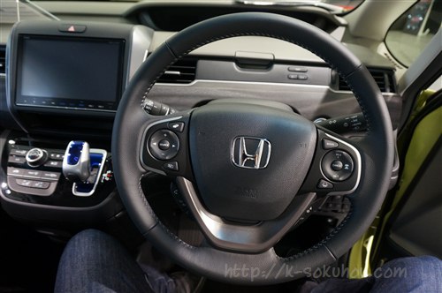 ホンダの新型フリードの試乗インプレ 運転をして気になった事は何 試乗レビュー速報 軽自動車選び Com