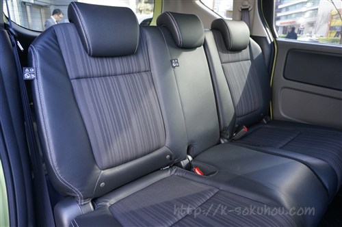 ホンダ新型フリードプラスの後部座席はリクライニングできる 試乗レビュー速報 軽自動車選び Com