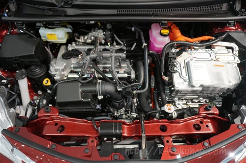 実はヴィッツ ハイブリッドの方が良い アクアとの燃費比較 試乗レビュー速報 軽自動車選び Com