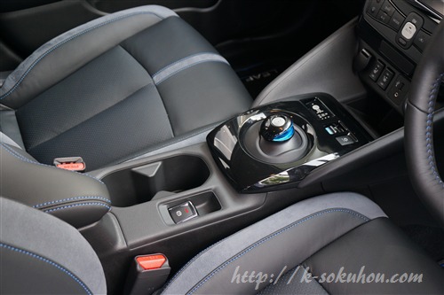 試乗で気になった事とは 新型リーフのセンターコンソール画像レビュー 試乗レビュー速報 軽自動車選び Com